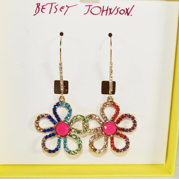 Betsey Johnson Love Fest Open Heart Drop Earrings New in Box - Picture 2 of 3